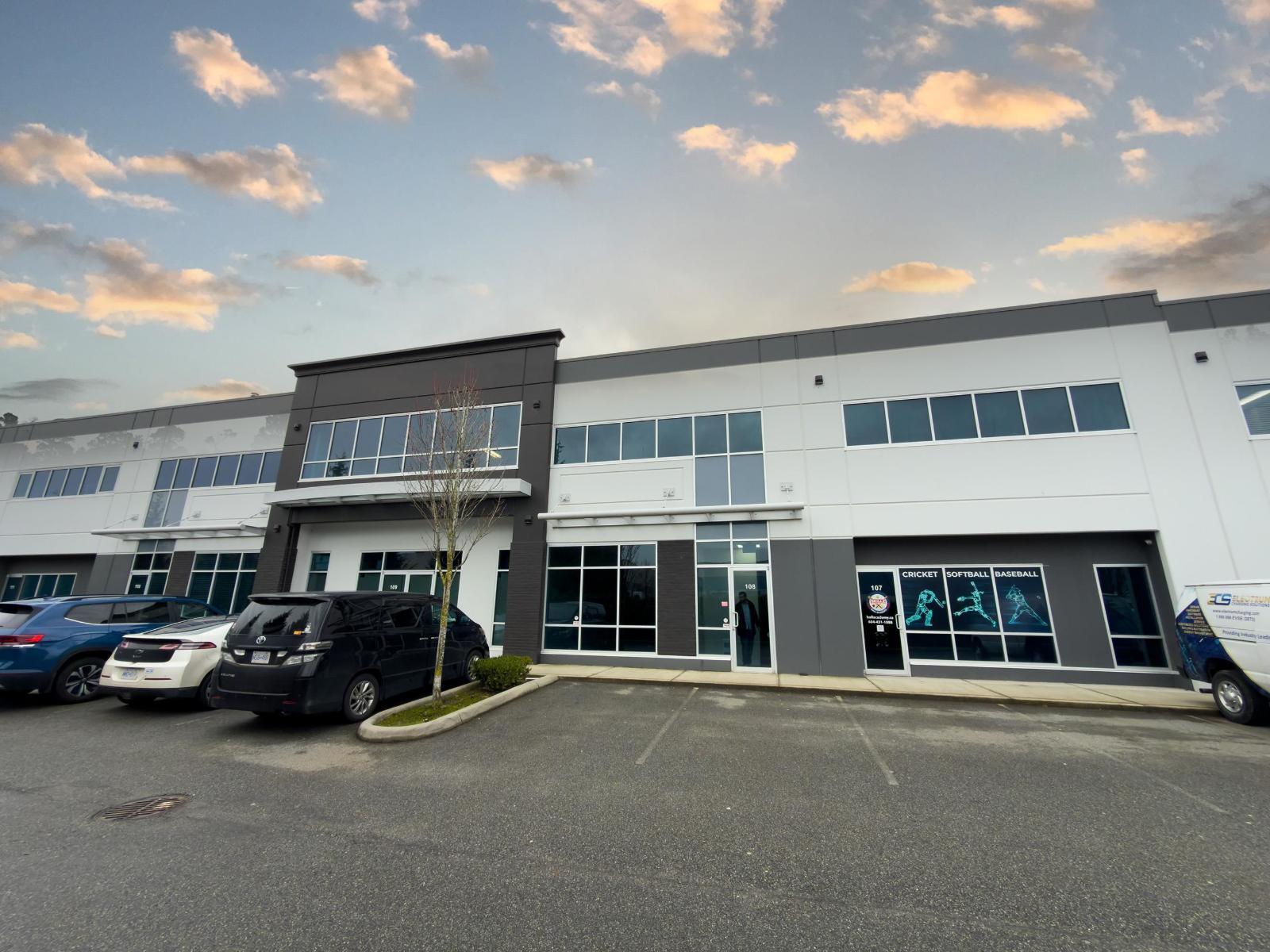 108 18635 52 Avenue, Surrey, BC