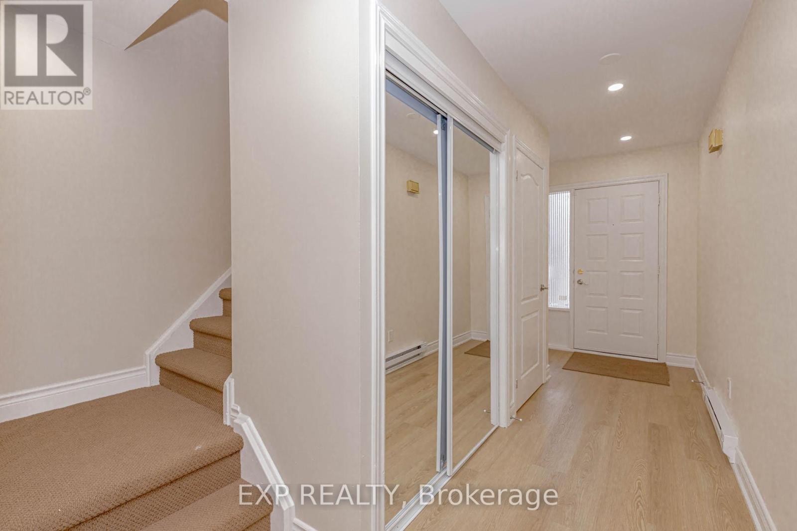 2289 Munn'S Avenue, Oakville, ON - Indoor Photo Showing Other Room