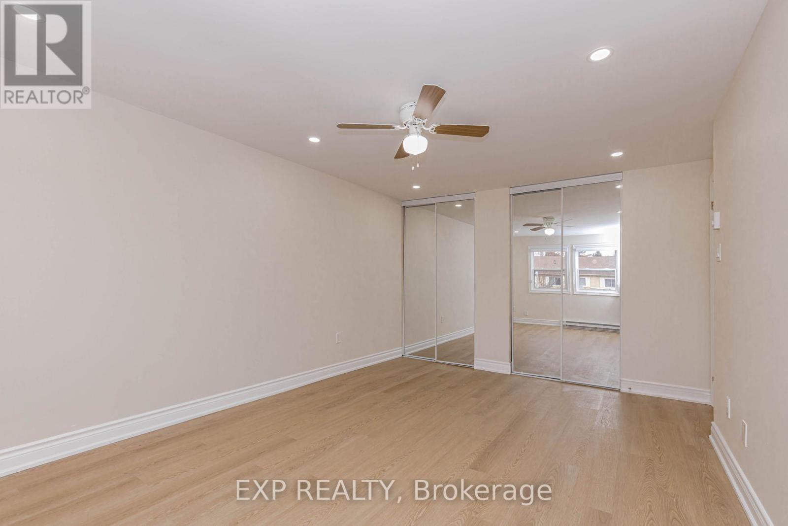 2289 Munn'S Avenue, Oakville, ON - Indoor Photo Showing Other Room