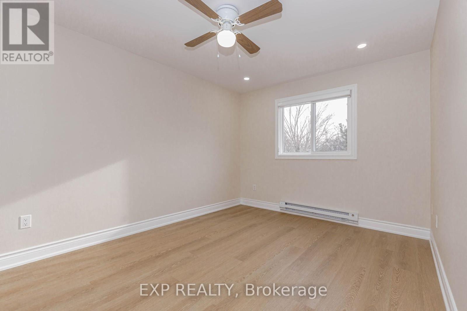 2289 Munn'S Avenue, Oakville, ON - Indoor Photo Showing Other Room