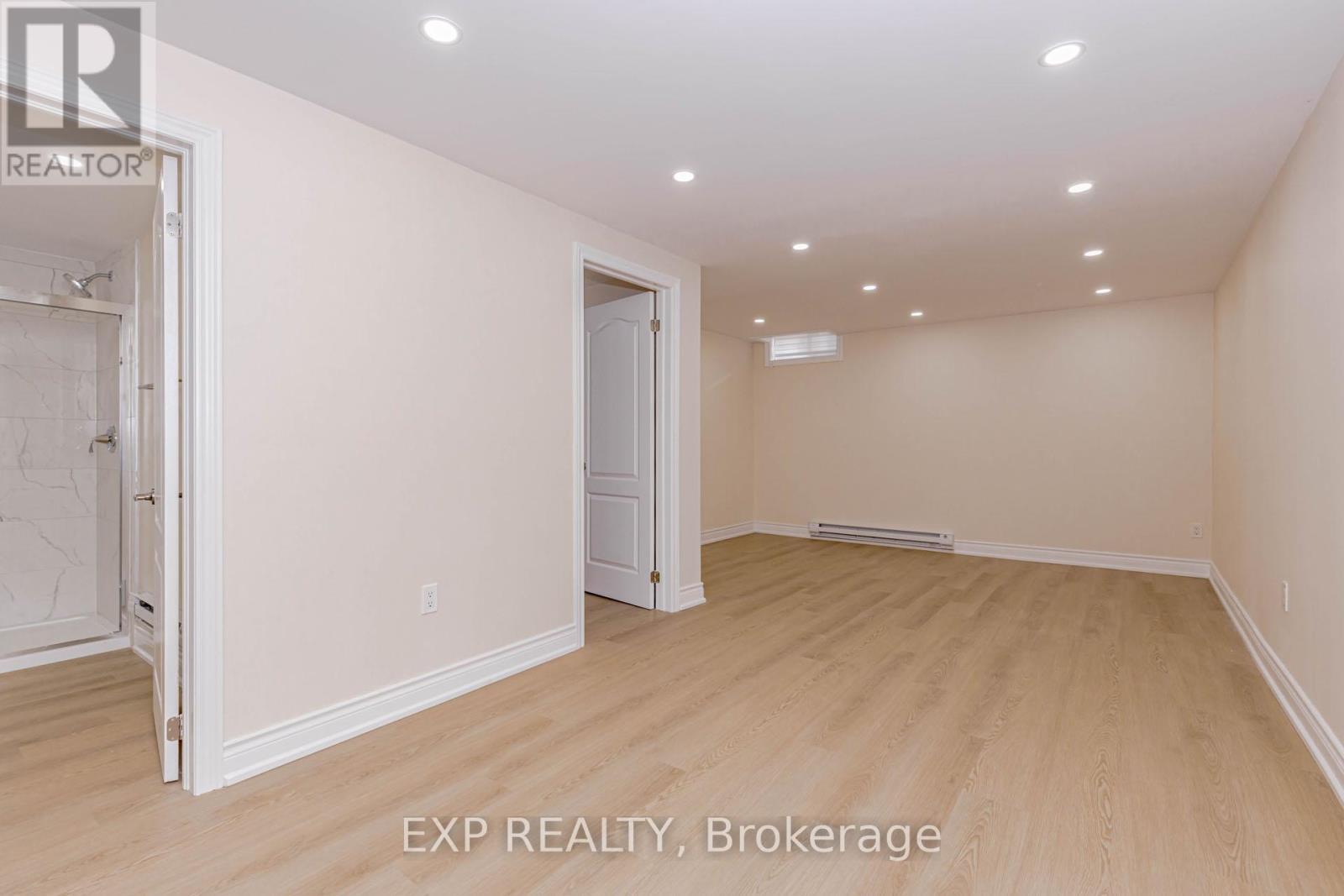 2289 Munn'S Avenue, Oakville, ON - Indoor Photo Showing Other Room