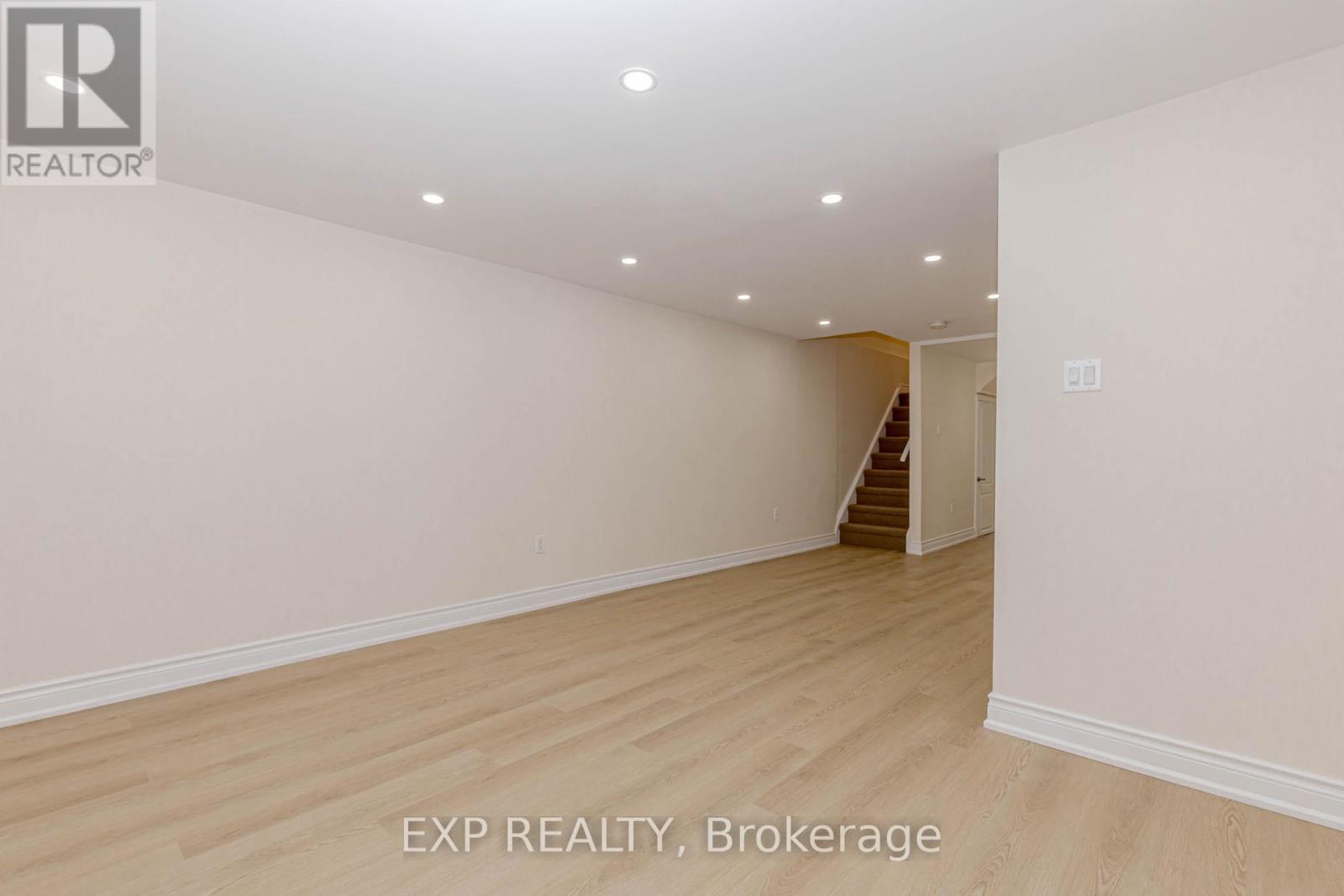 2289 Munn'S Avenue, Oakville, ON - Indoor Photo Showing Other Room