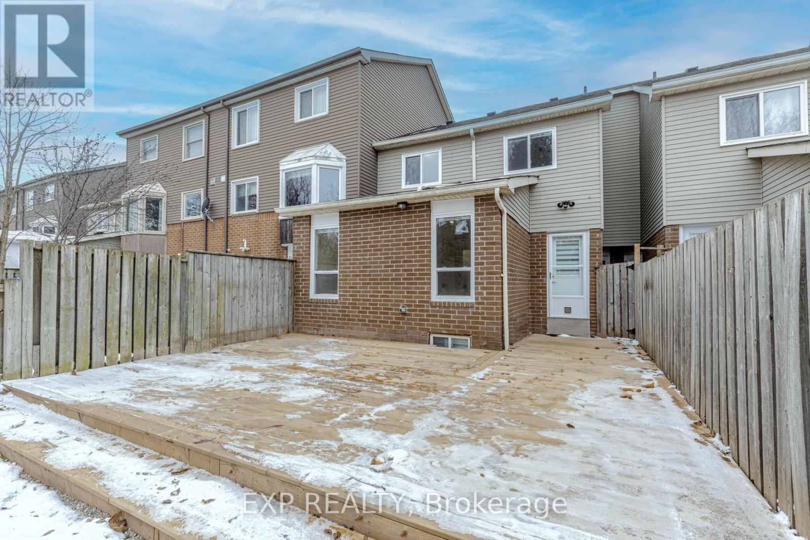 2289 Munn'S Avenue, Oakville, ON - Outdoor With Exterior