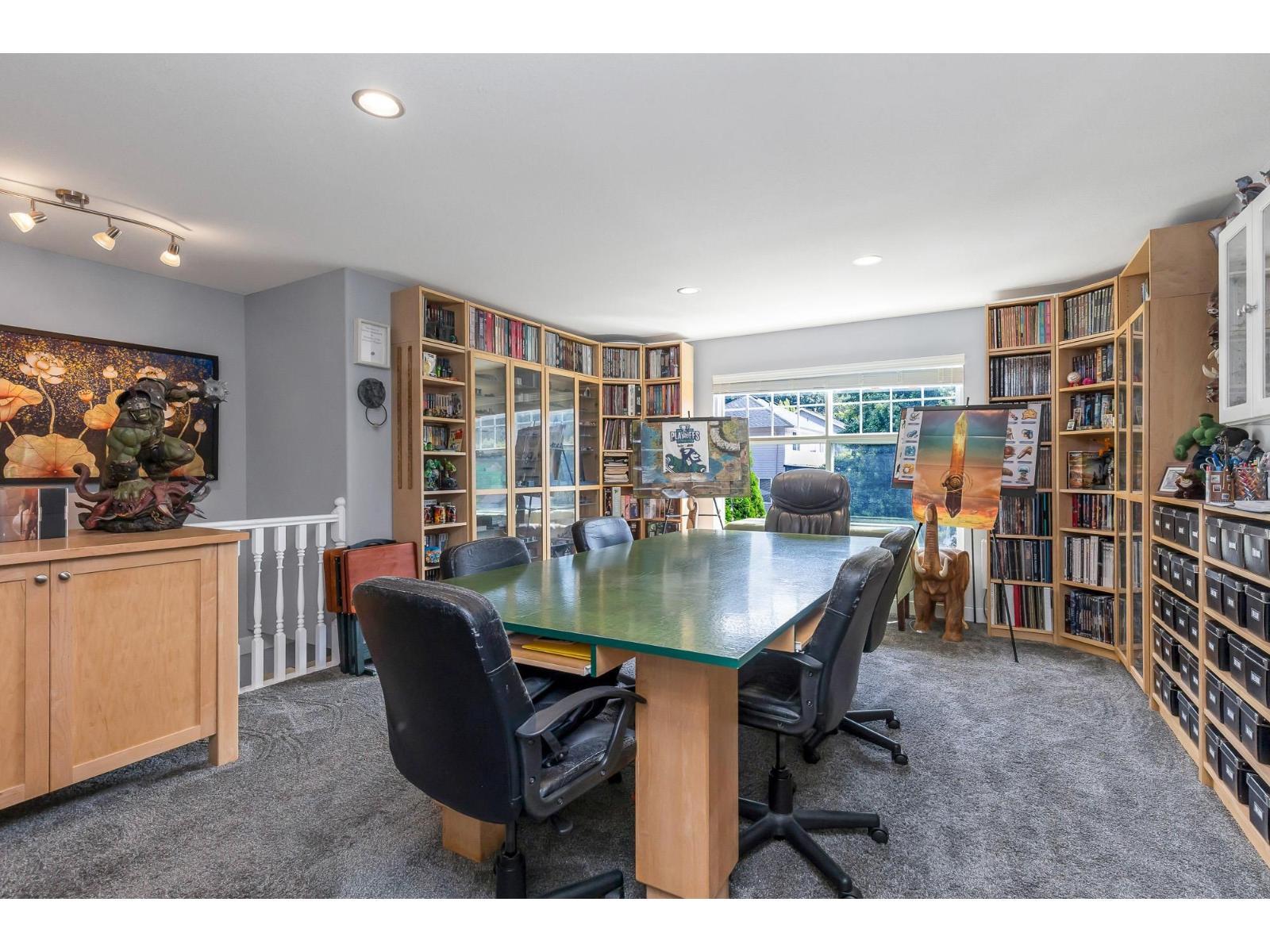 35479 Tweedsmuir Drive, Abbotsford, BC - Indoor Photo Showing Office