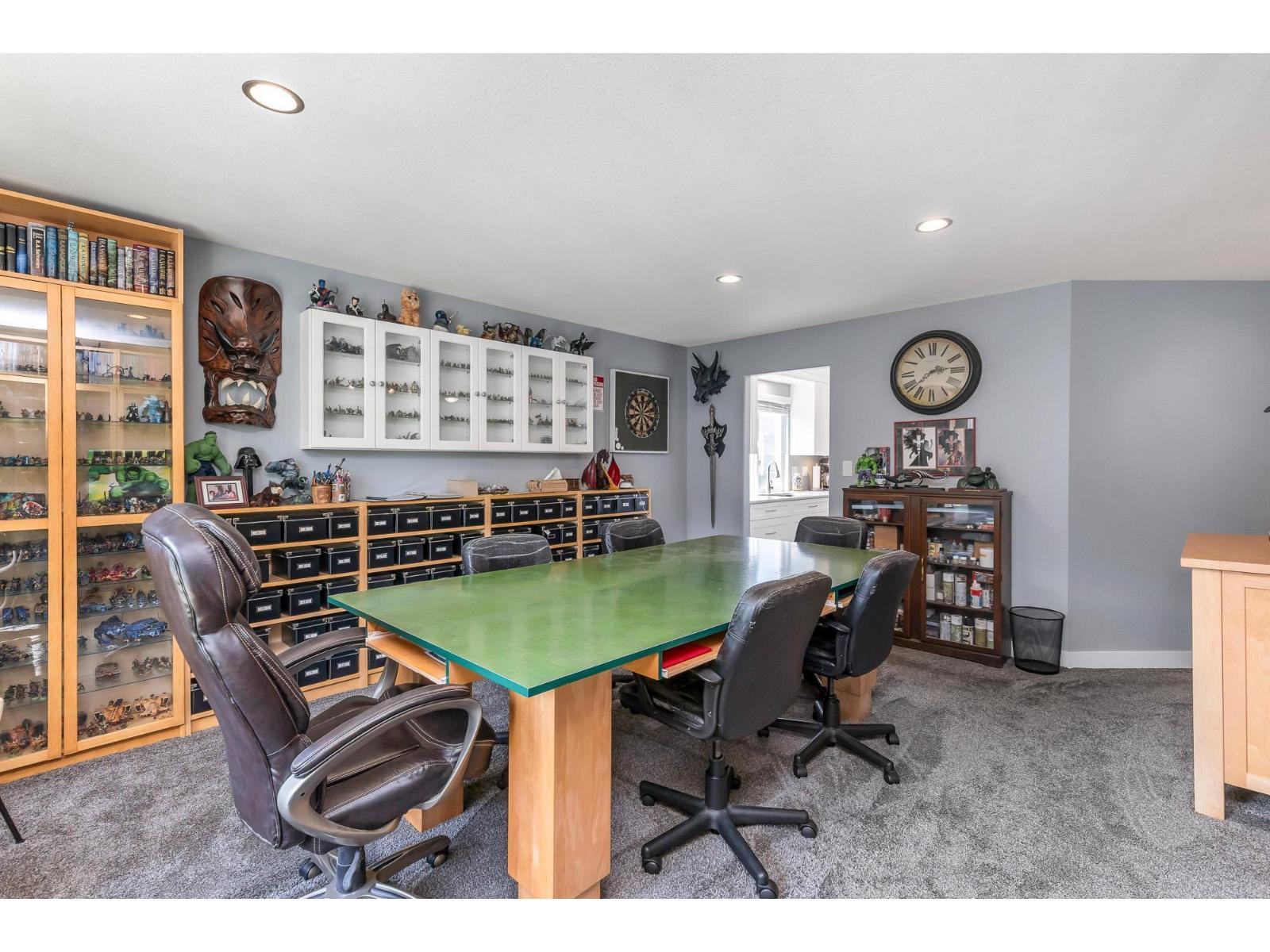 35479 Tweedsmuir Drive, Abbotsford, BC - Indoor Photo Showing Office