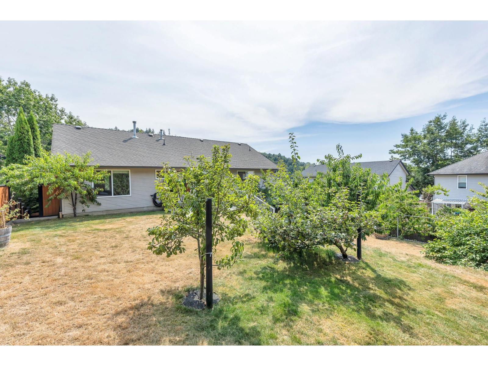 35479 Tweedsmuir Drive, Abbotsford, BC - Outdoor