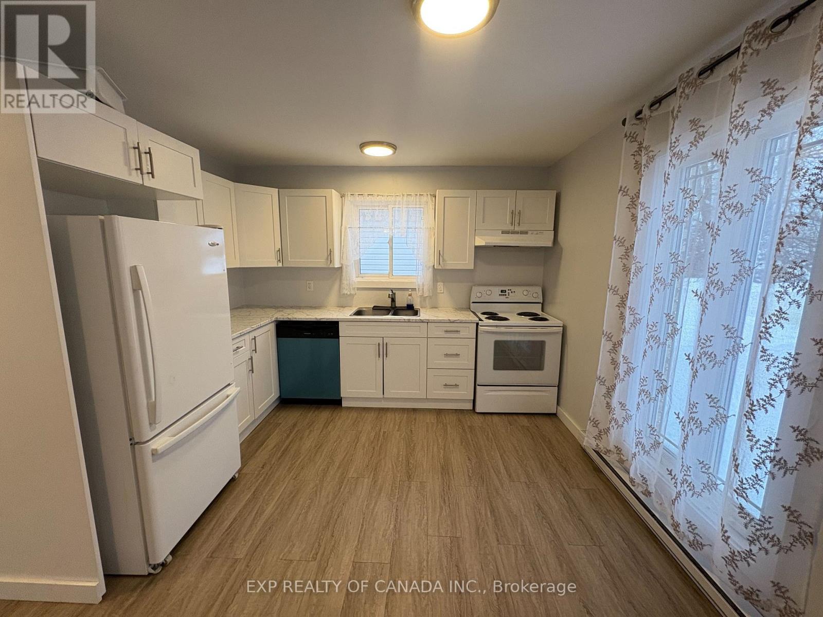 Kitchen - 1291 Gatineau Boulevard, Timmins (Mtj - Main Area), ON - Indoor Photo Showing Kitchen