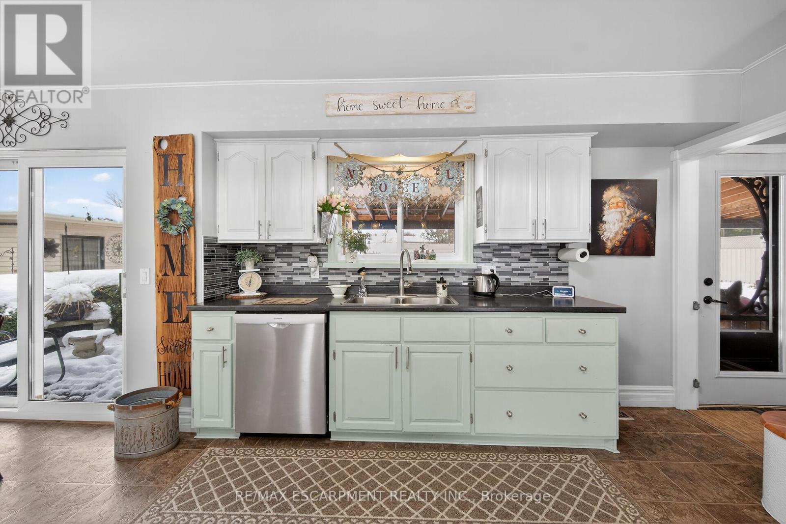 52 Lorne Avenue, Brant, ON - Indoor Photo Showing Kitchen With Double Sink