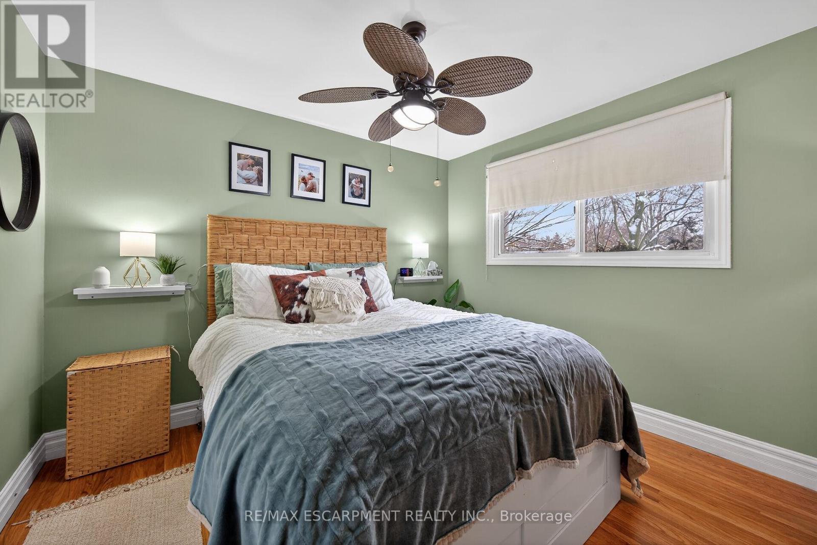 52 Lorne Avenue, Brant, ON - Indoor Photo Showing Bedroom