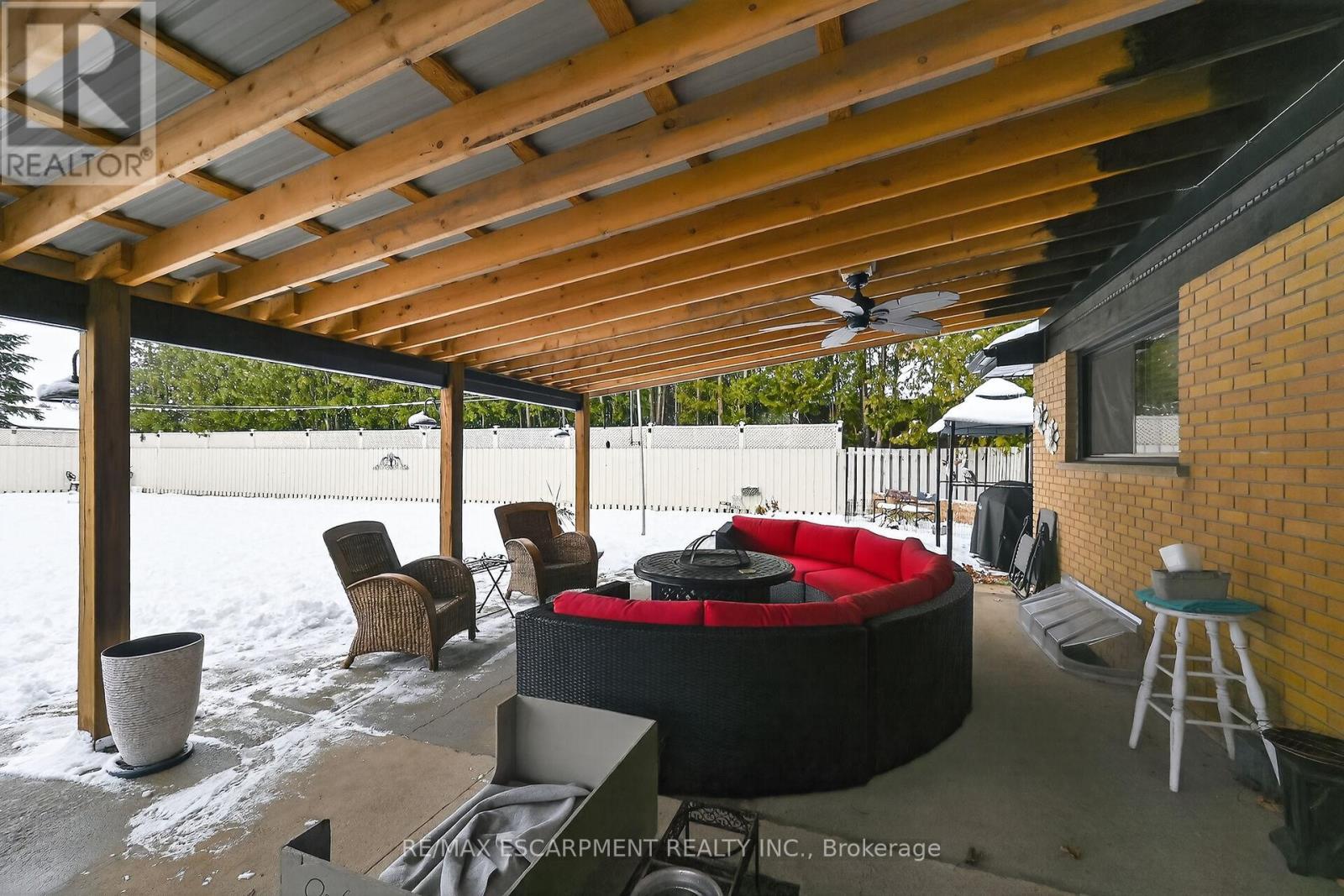 52 Lorne Avenue, Brant, ON - Outdoor With Deck Patio Veranda