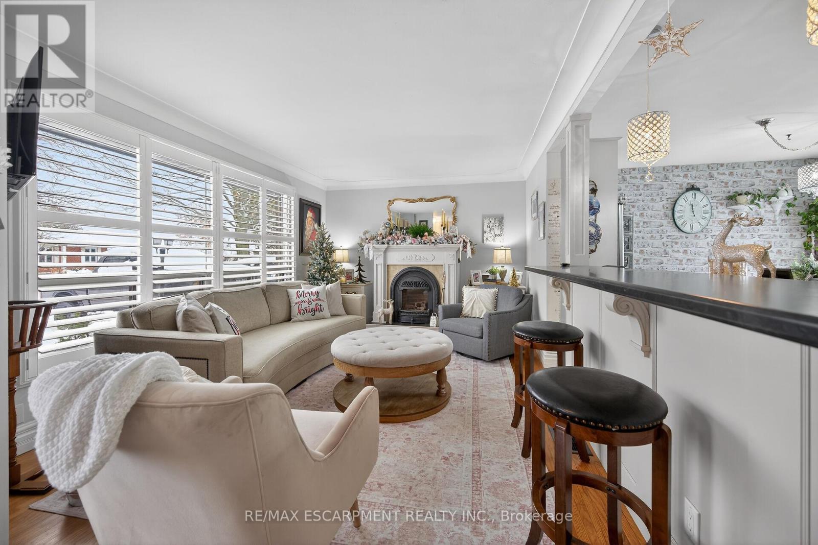 52 Lorne Avenue, Brant, ON - Indoor