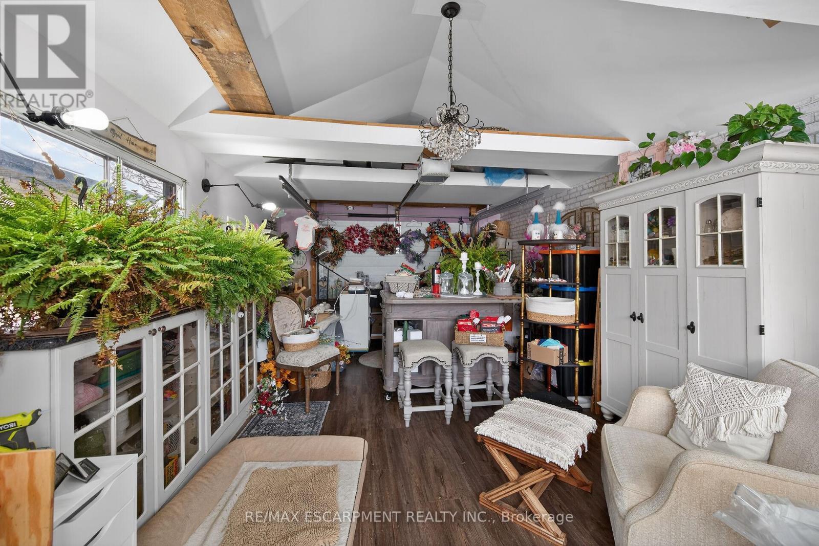 52 Lorne Avenue, Brant, ON - Indoor