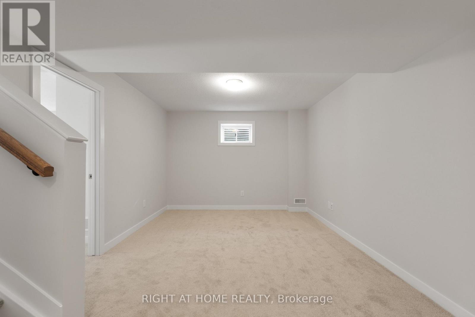 Lower Level Rec Room - 940 Seagrave Lane, Ottawa, ON - Indoor Photo Showing Other Room