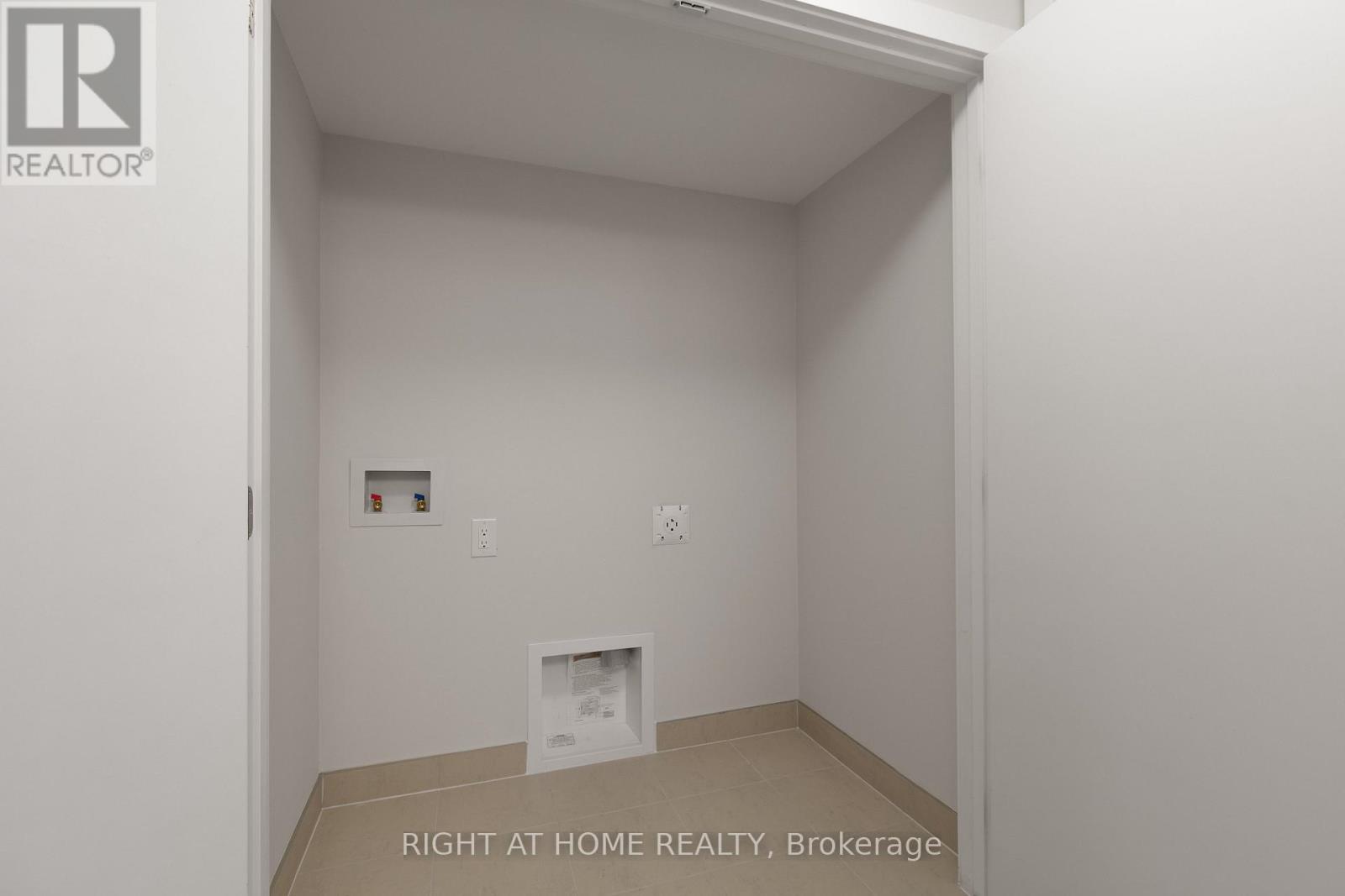 Laundry- Brand New Samsung Appliances Installed - 940 Seagrave Lane, Ottawa, ON - Indoor Photo Showing Other Room