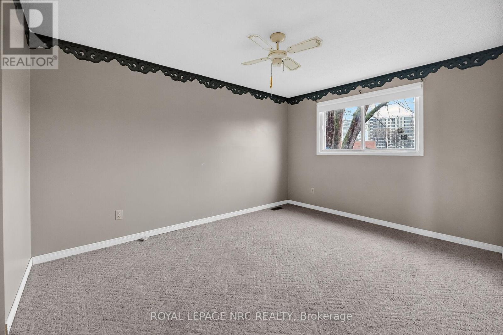 17 Elma Street, St. Catharines (Lakeport), ON - Indoor Photo Showing Other Room