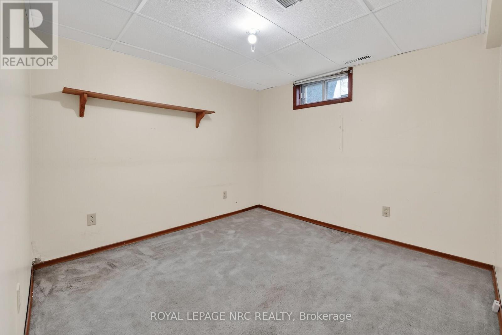 17 Elma Street, St. Catharines (Lakeport), ON - Indoor Photo Showing Other Room