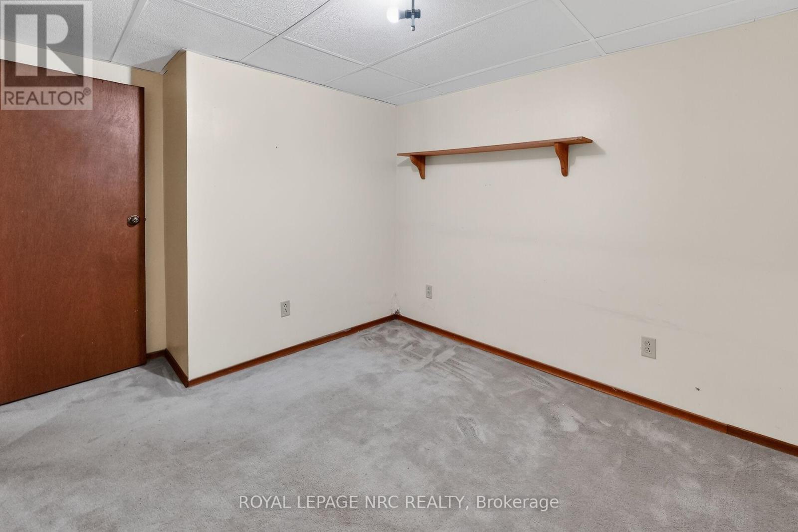 17 Elma Street, St. Catharines (Lakeport), ON - Indoor Photo Showing Other Room