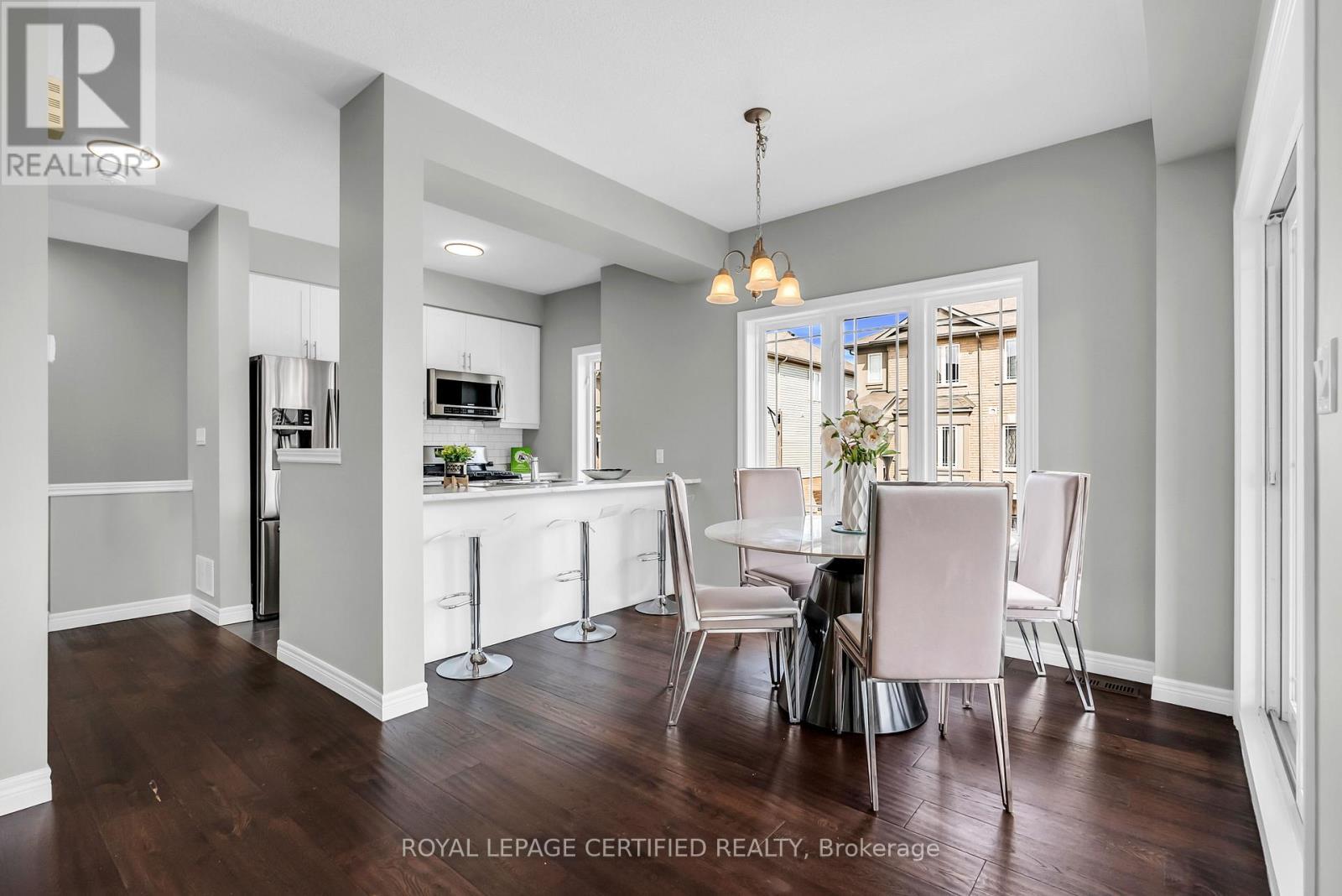 89 Bloom Crescent, Hamilton, ON - Indoor Photo Showing Dining Room