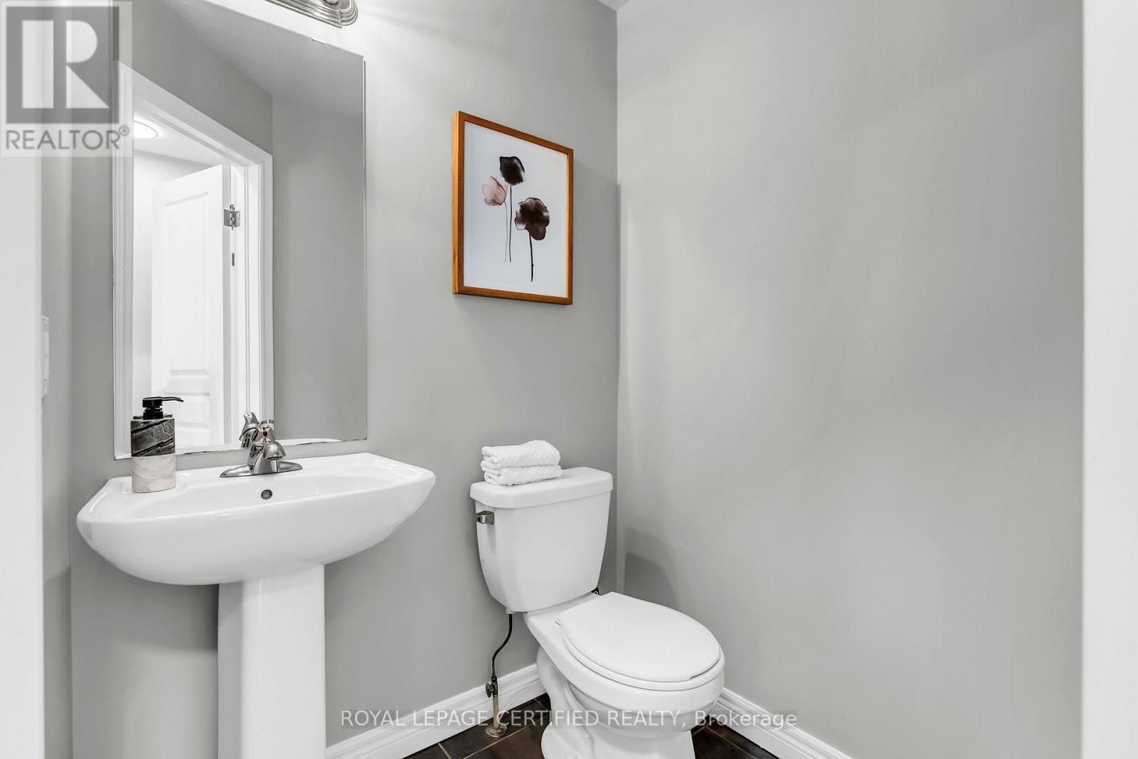 89 Bloom Crescent, Hamilton, ON - Indoor Photo Showing Bathroom