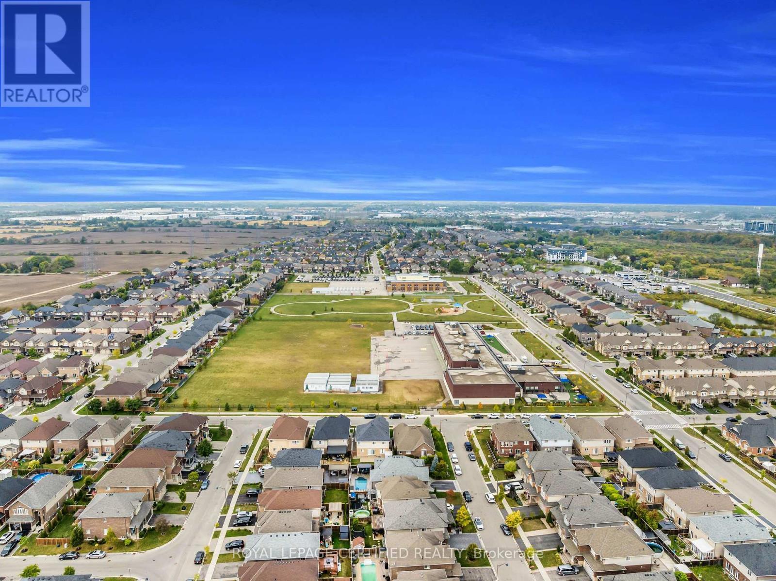 89 Bloom Crescent, Hamilton, ON - Outdoor With View