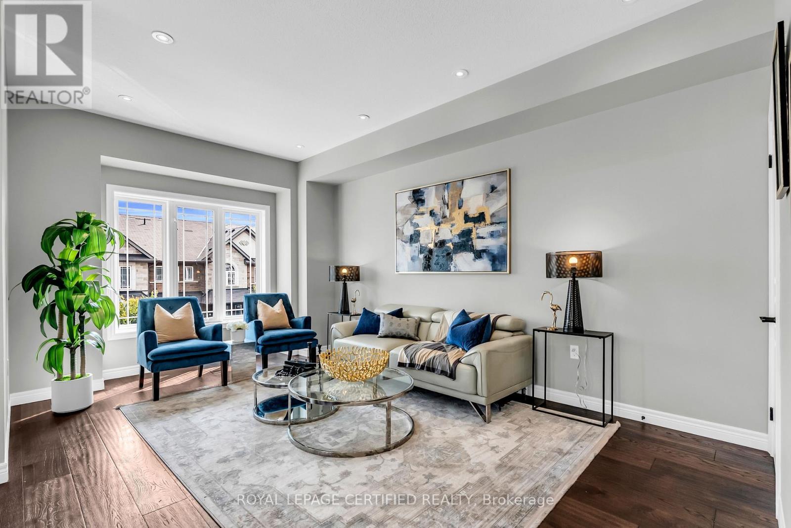 89 Bloom Crescent, Hamilton, ON - Indoor Photo Showing Living Room