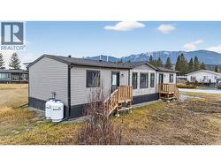 8948 Rundle Place Canal Flats, BC V0B 1B0