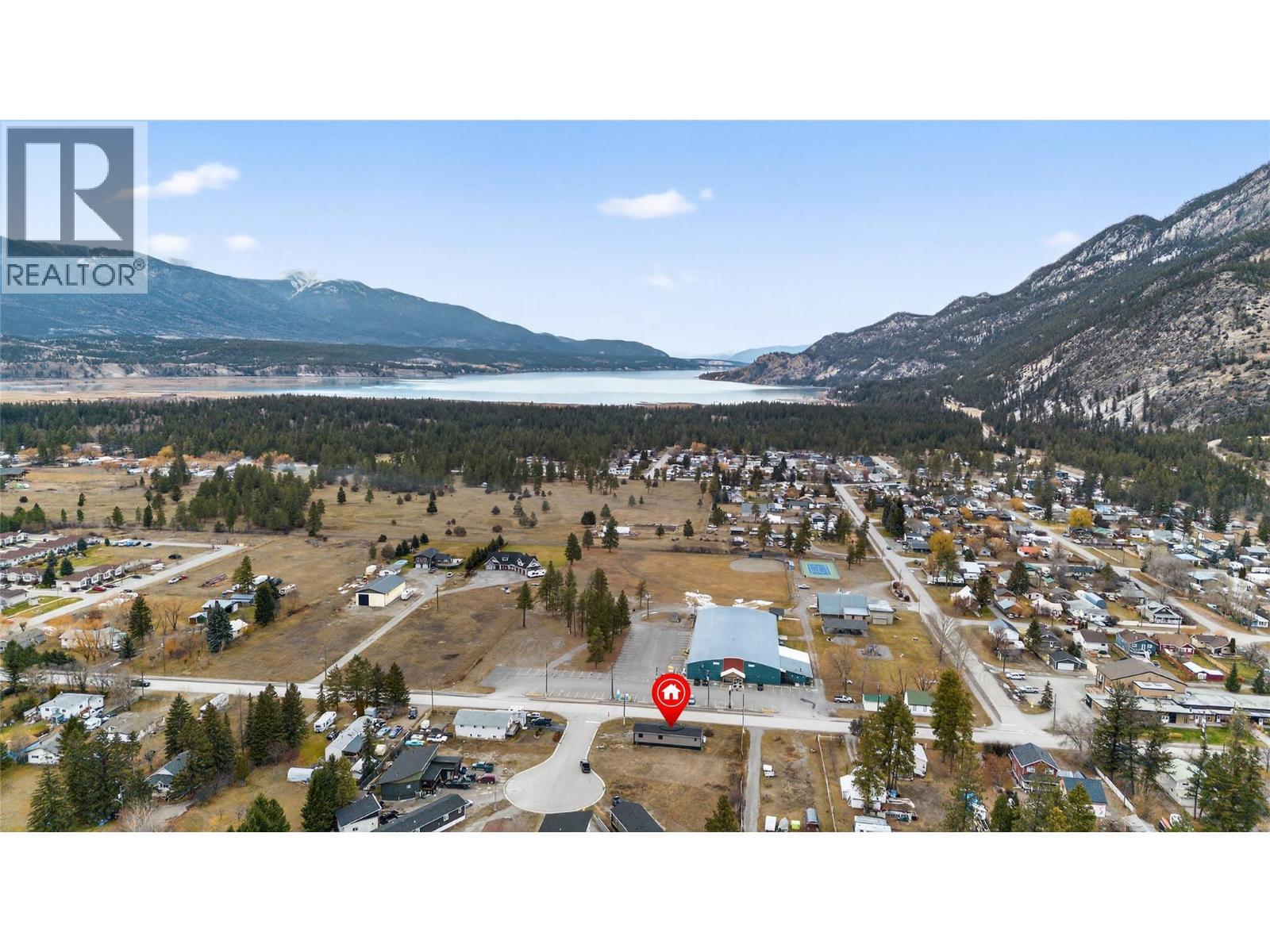 8948 Rundle Place, Canal Flats, BC