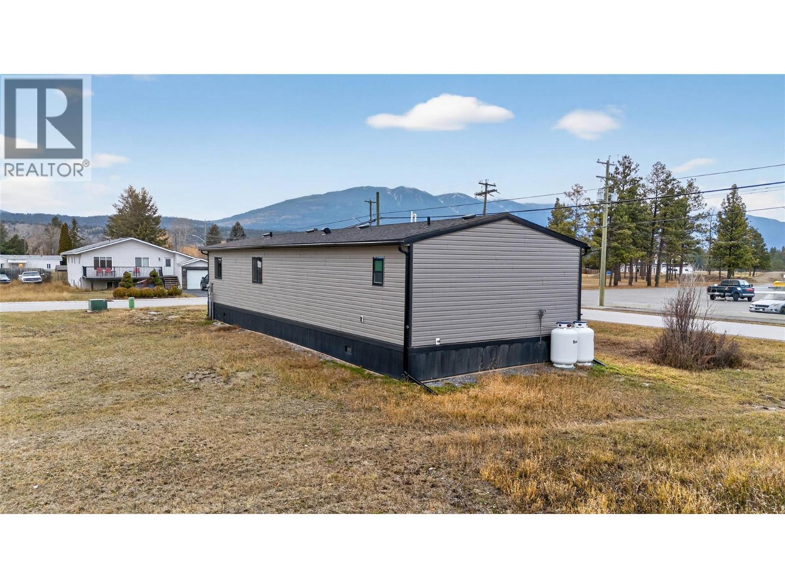 8948 Rundle Place, Canal Flats, BC