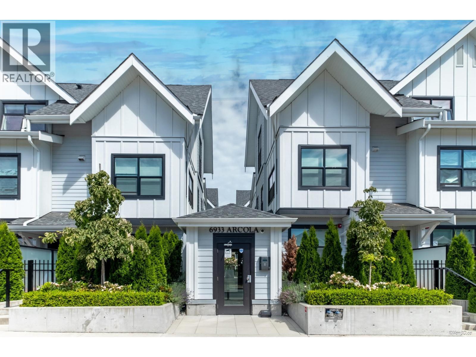 302 6933 Arcola Street, Burnaby, BC - Outdoor With Facade