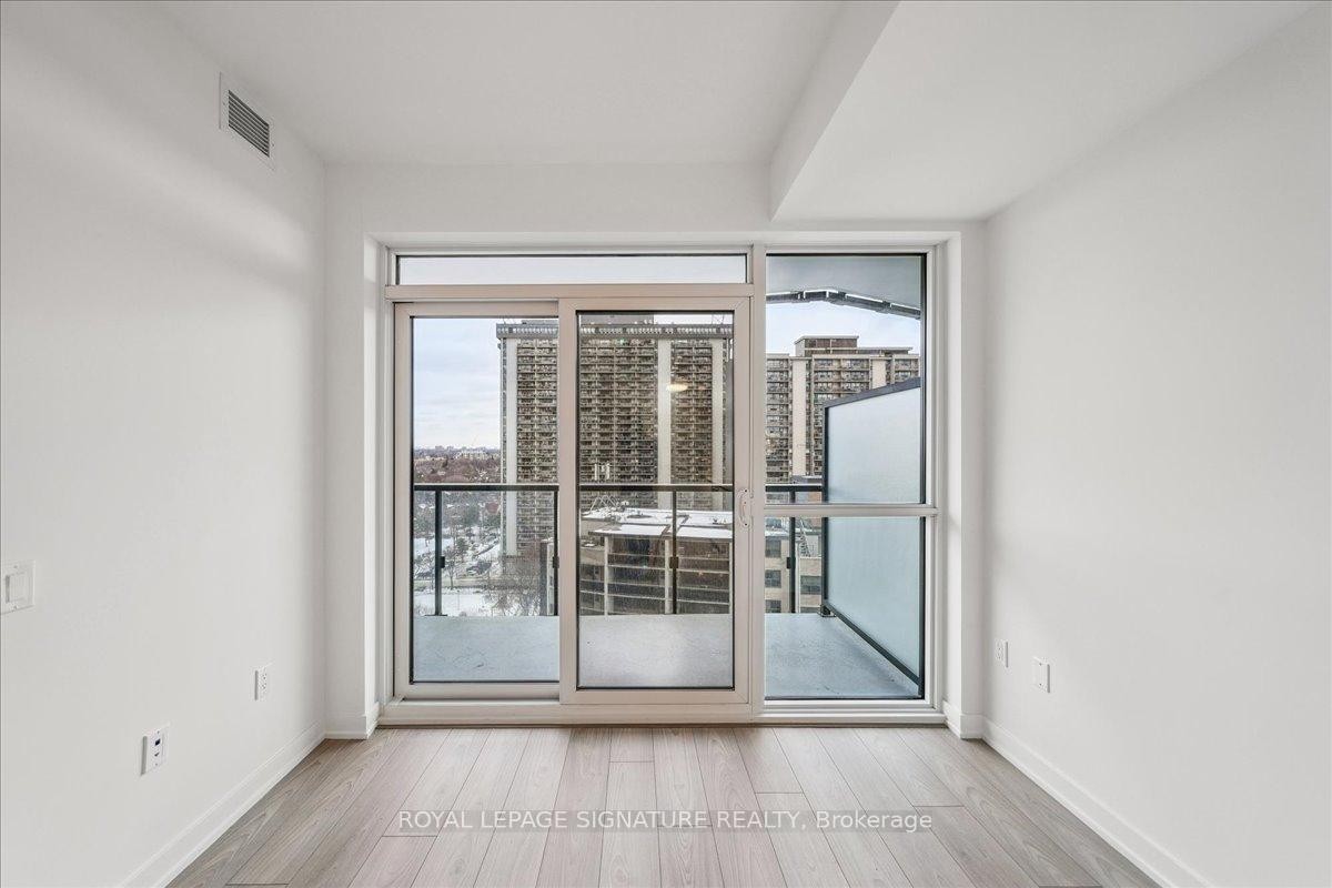 1313-120 Broadway Avenue, Toronto, ON - Indoor Photo Showing Other Room