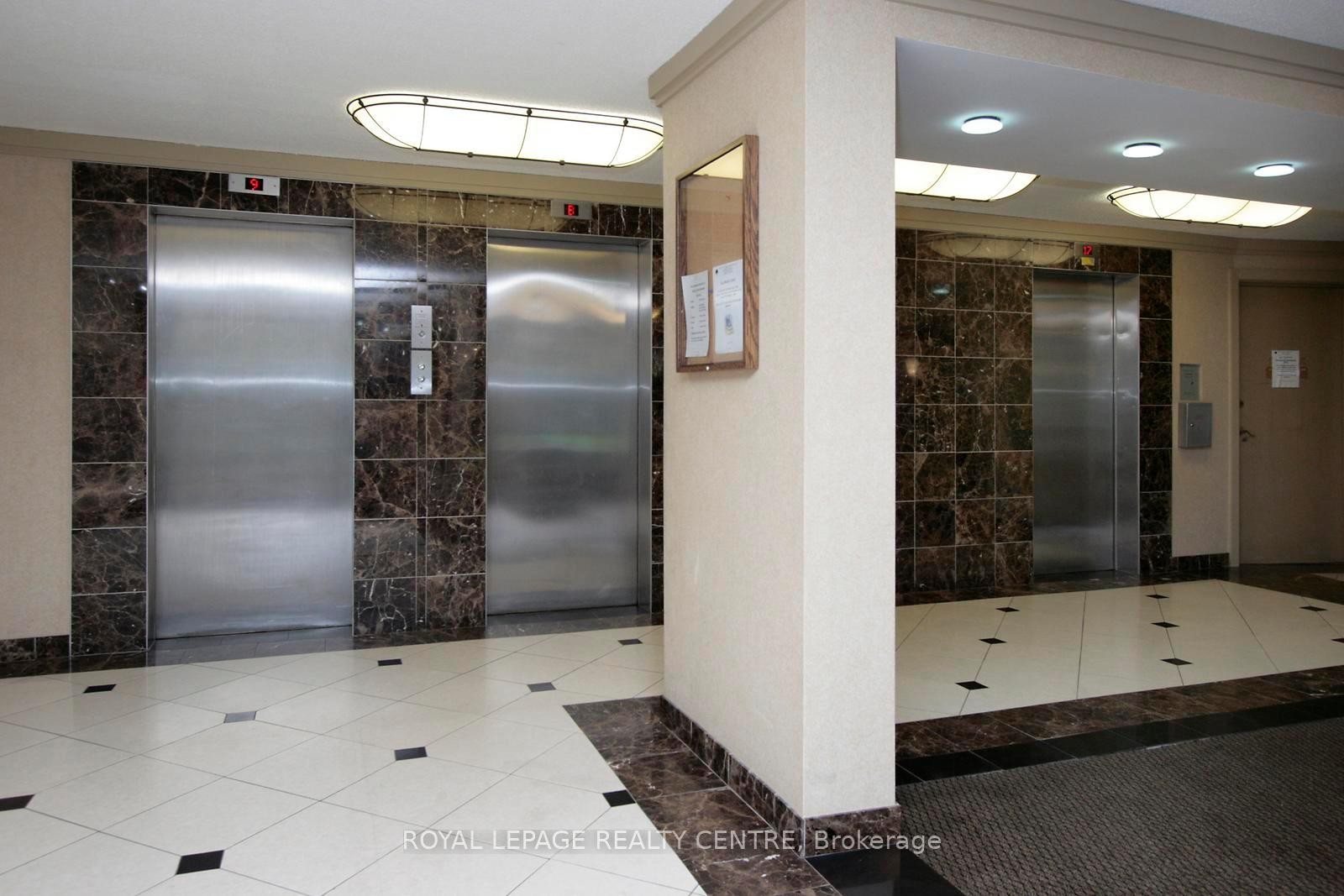 1519-50 Mississauga Valley Boulevard, Mississauga, ON - Indoor Photo Showing Other Room