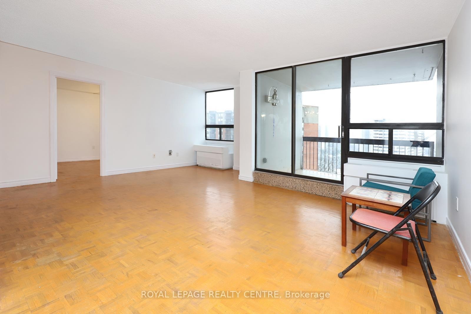 1519-50 Mississauga Valley Boulevard, Mississauga, ON - Indoor Photo Showing Other Room