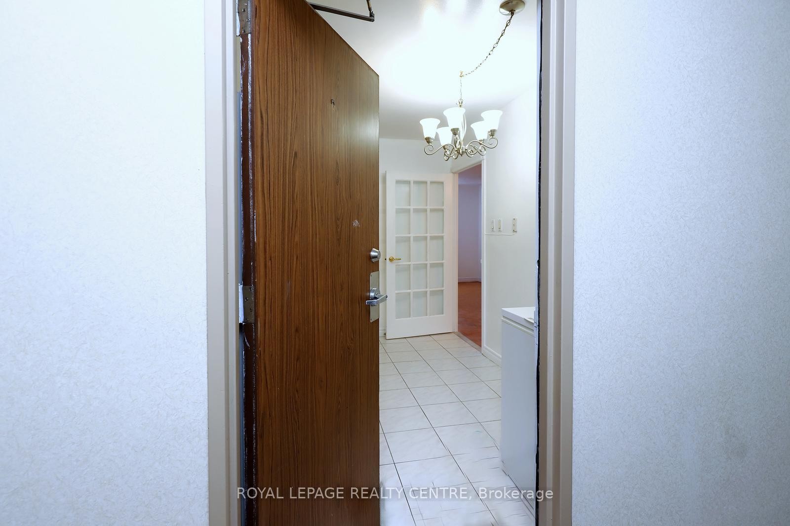 1519-50 Mississauga Valley Boulevard, Mississauga, ON - Indoor