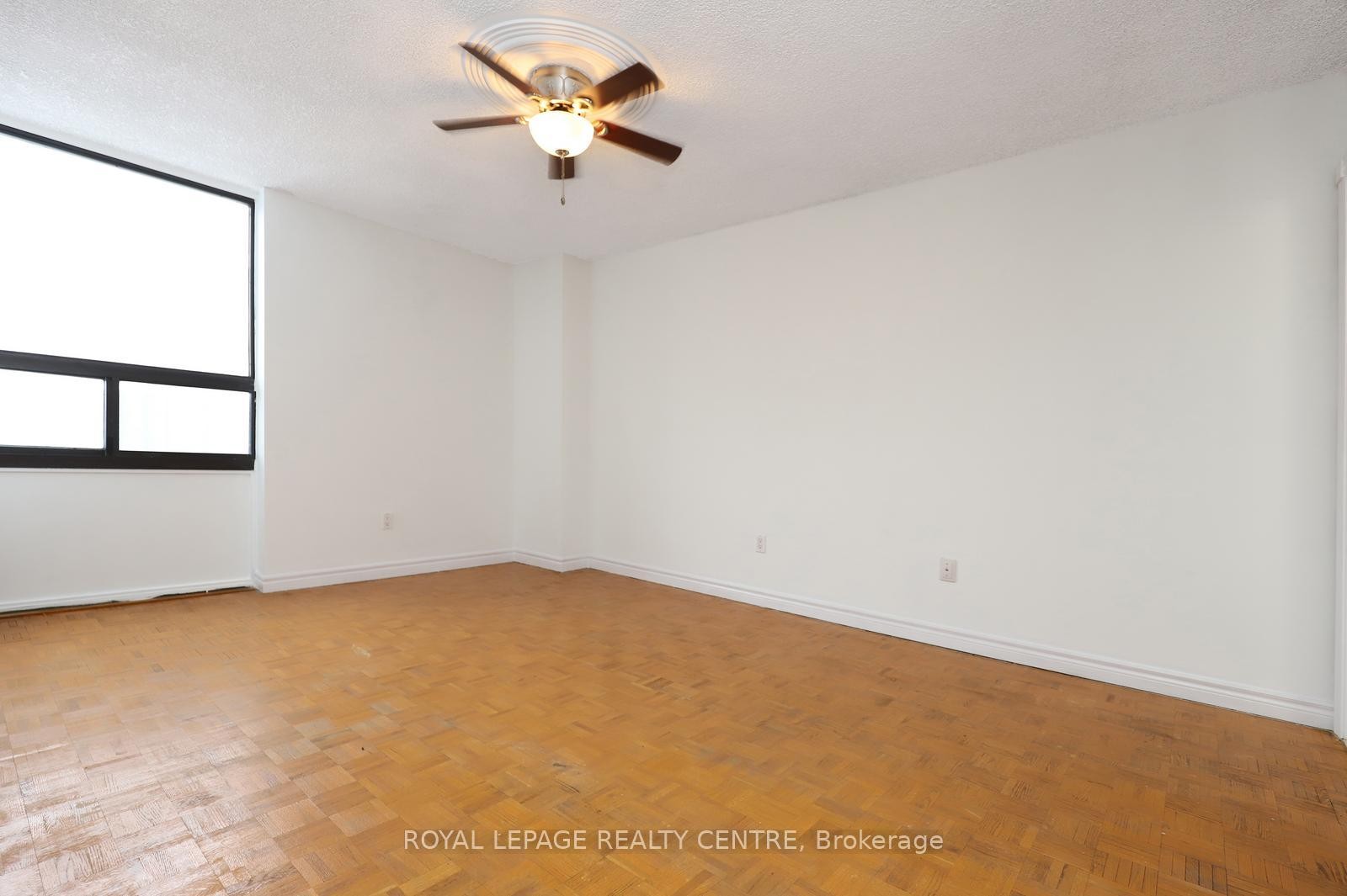 1519-50 Mississauga Valley Boulevard, Mississauga, ON - Indoor Photo Showing Other Room