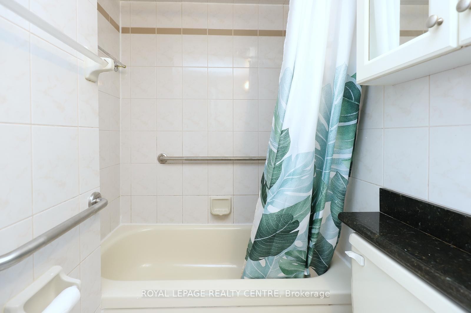 1519-50 Mississauga Valley Boulevard, Mississauga, ON - Indoor Photo Showing Bathroom