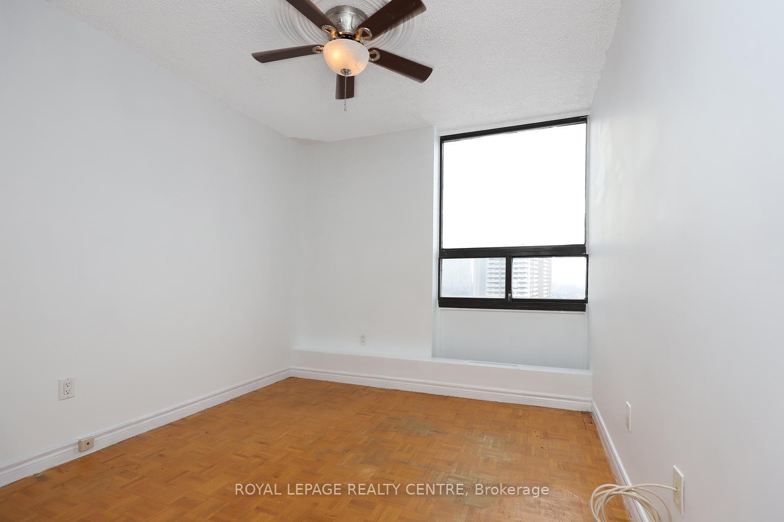 1519-50 Mississauga Valley Boulevard, Mississauga, ON - Indoor Photo Showing Other Room