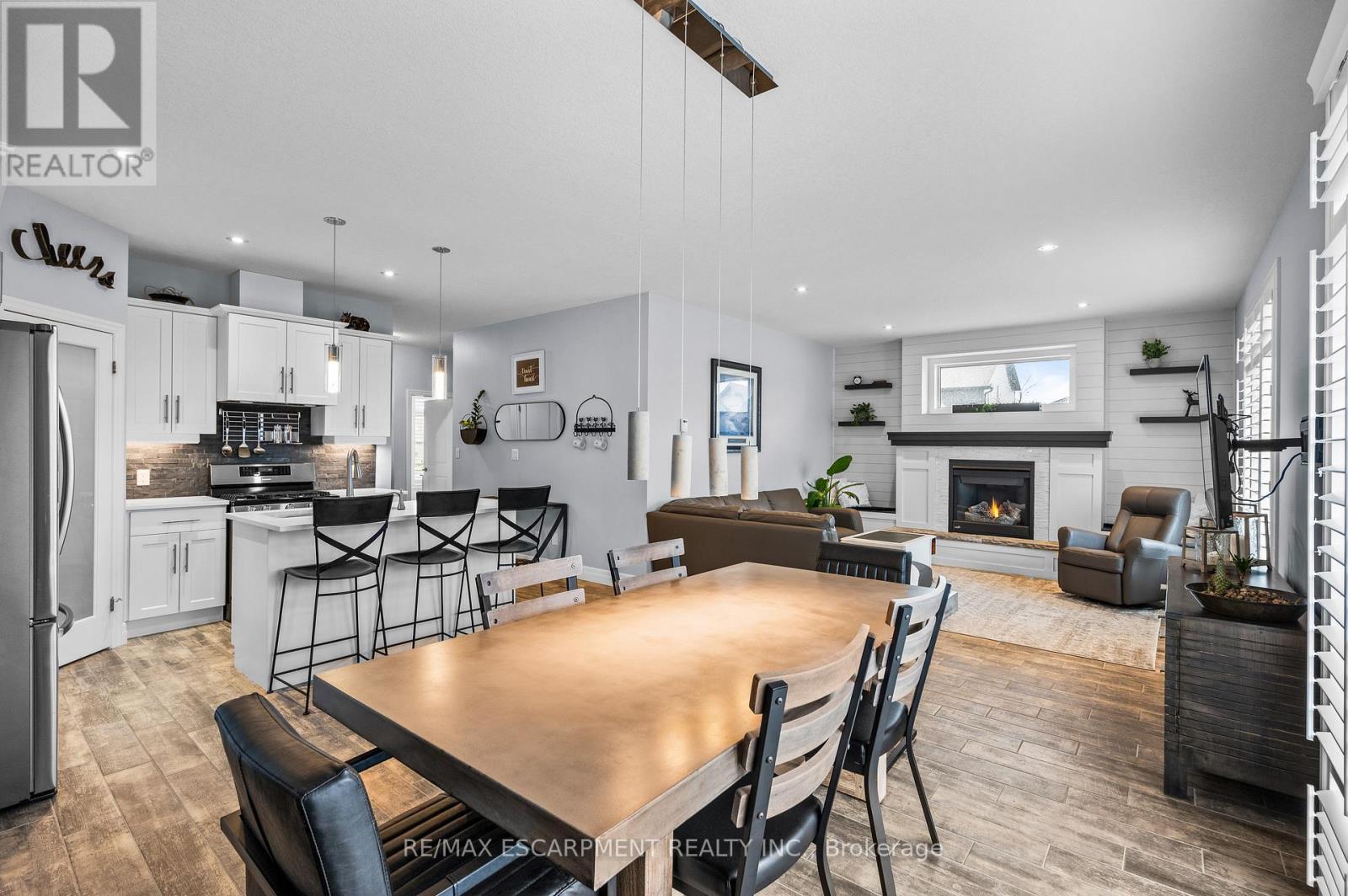 100 Tamarack Boulevard, Woodstock, ON - Indoor Photo Showing Other Room With Fireplace