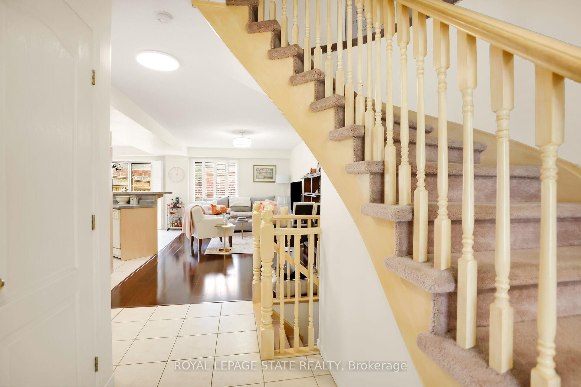 19 Beech Street, Grimsby, ON - Indoor Photo Showing Other Room