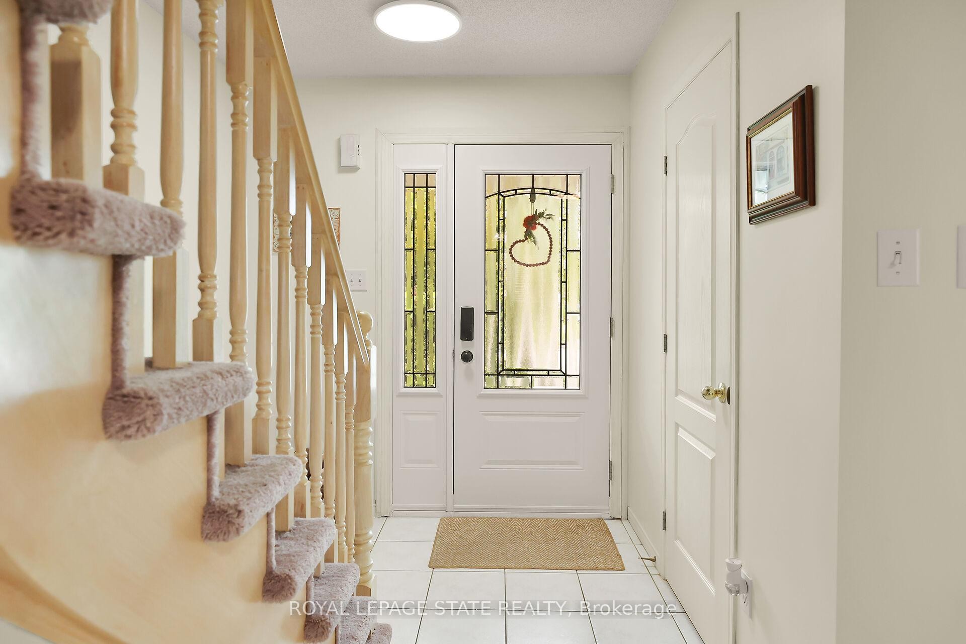 19 Beech Street, Grimsby, ON - Indoor Photo Showing Other Room