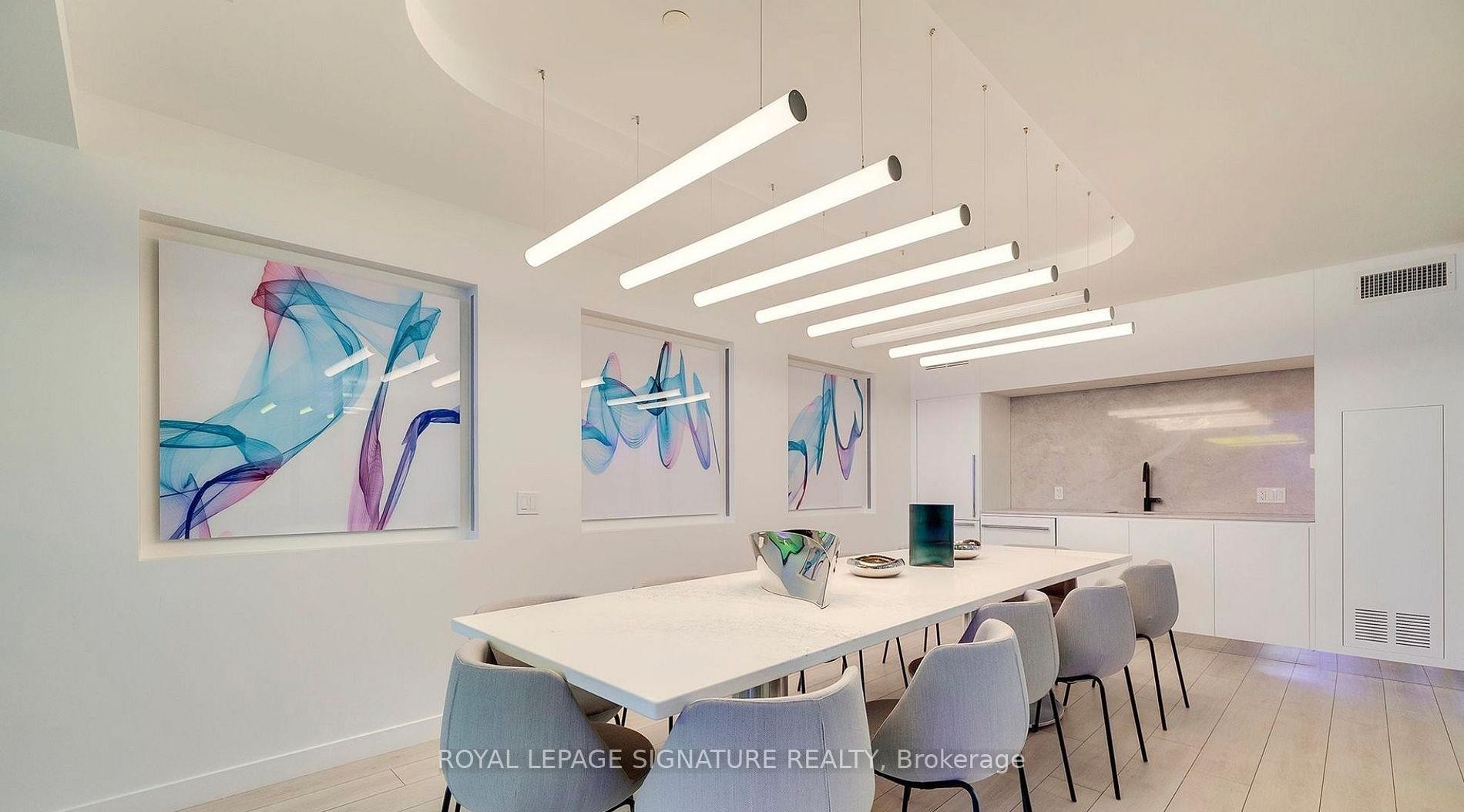 B520-3200 Dakota Common, Burlington, ON