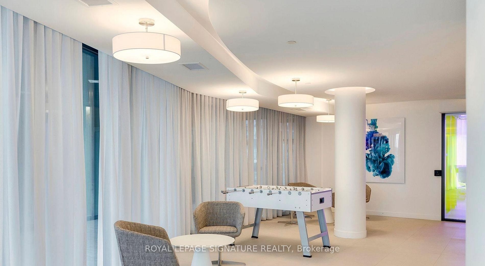 B520-3200 Dakota Common, Burlington, ON