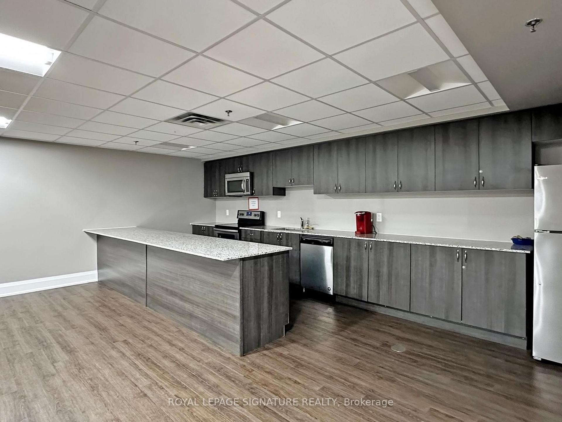 114-481 Rupert Avenue, Whitchurch-Stouffville, ON - Indoor Photo Showing Kitchen