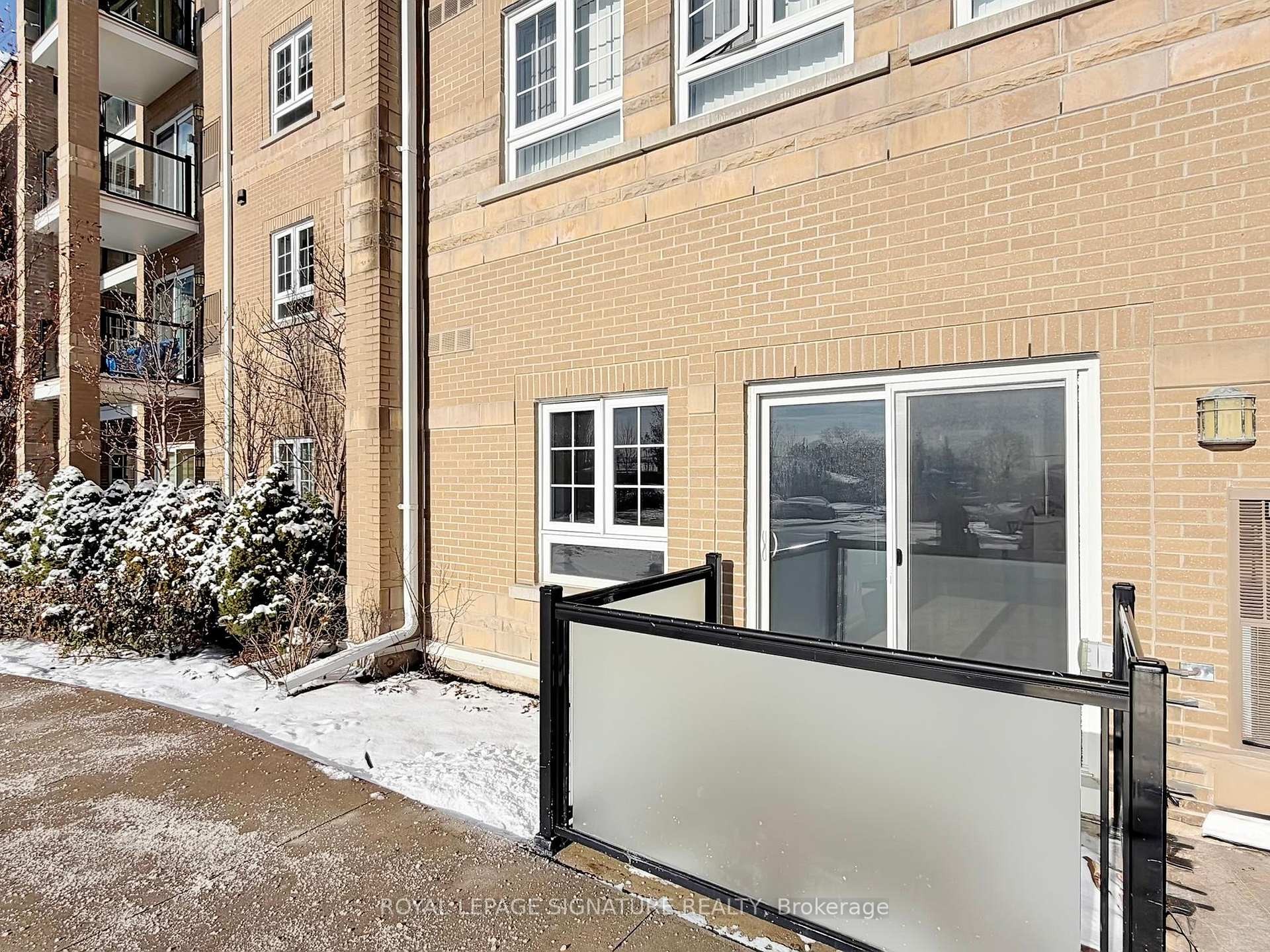 114-481 Rupert Avenue, Whitchurch-Stouffville, ON - Outdoor With Exterior