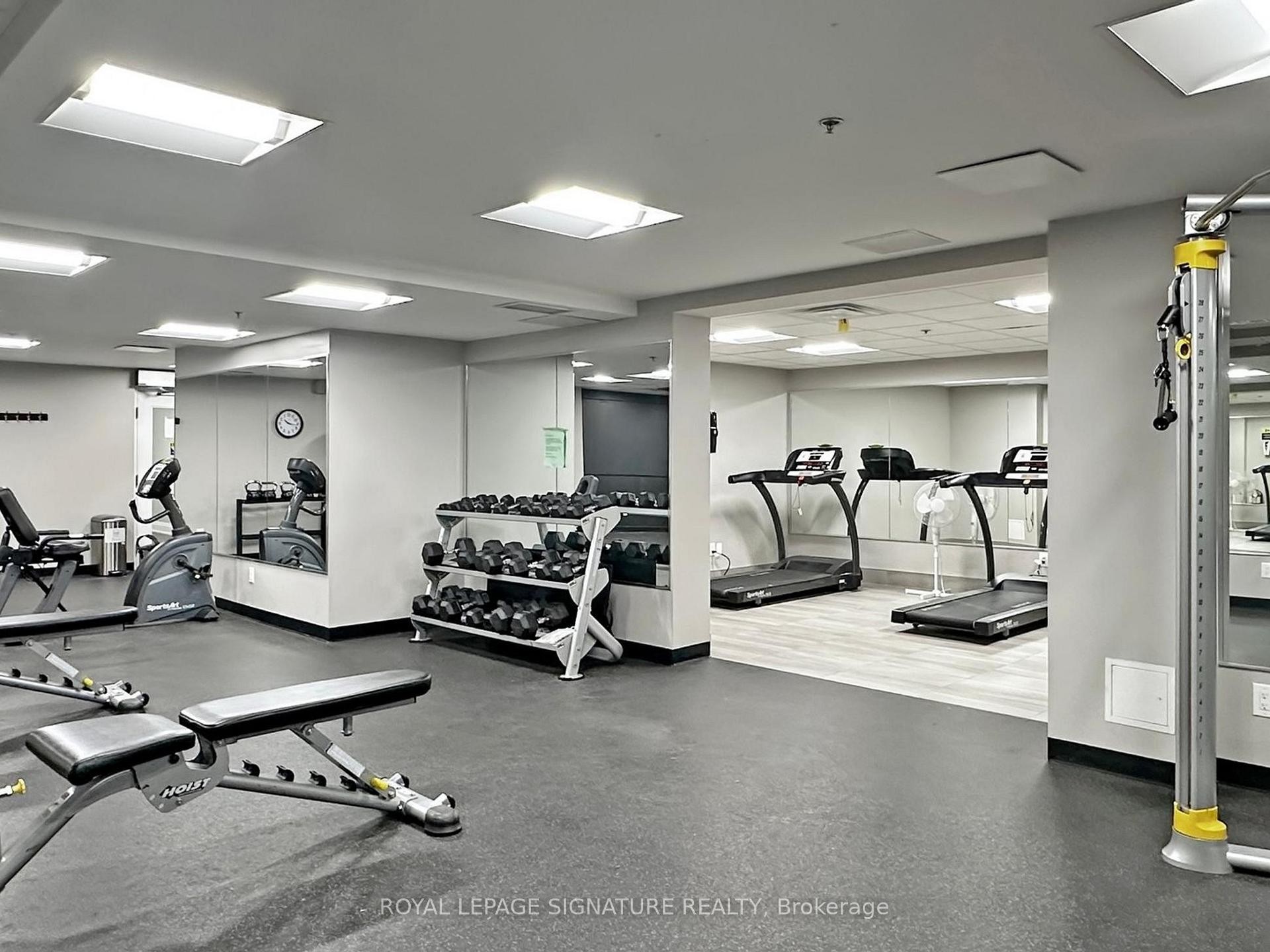 114-481 Rupert Avenue, Whitchurch-Stouffville, ON - Indoor Photo Showing Gym Room