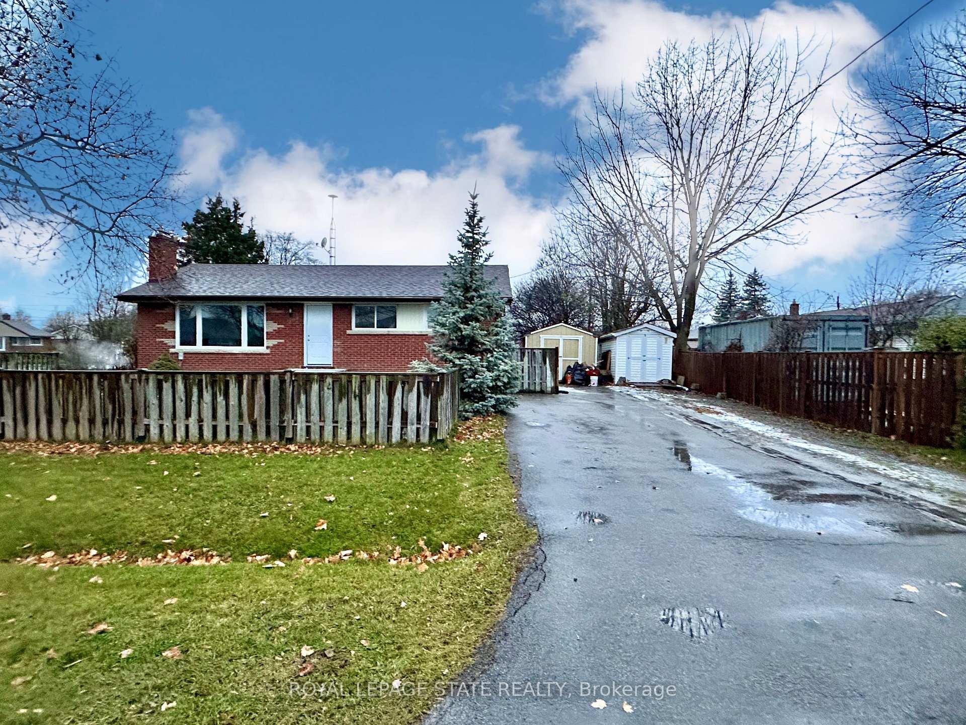 Lower-10 Glenellen Drive, St. Catharines, ON - Outdoor