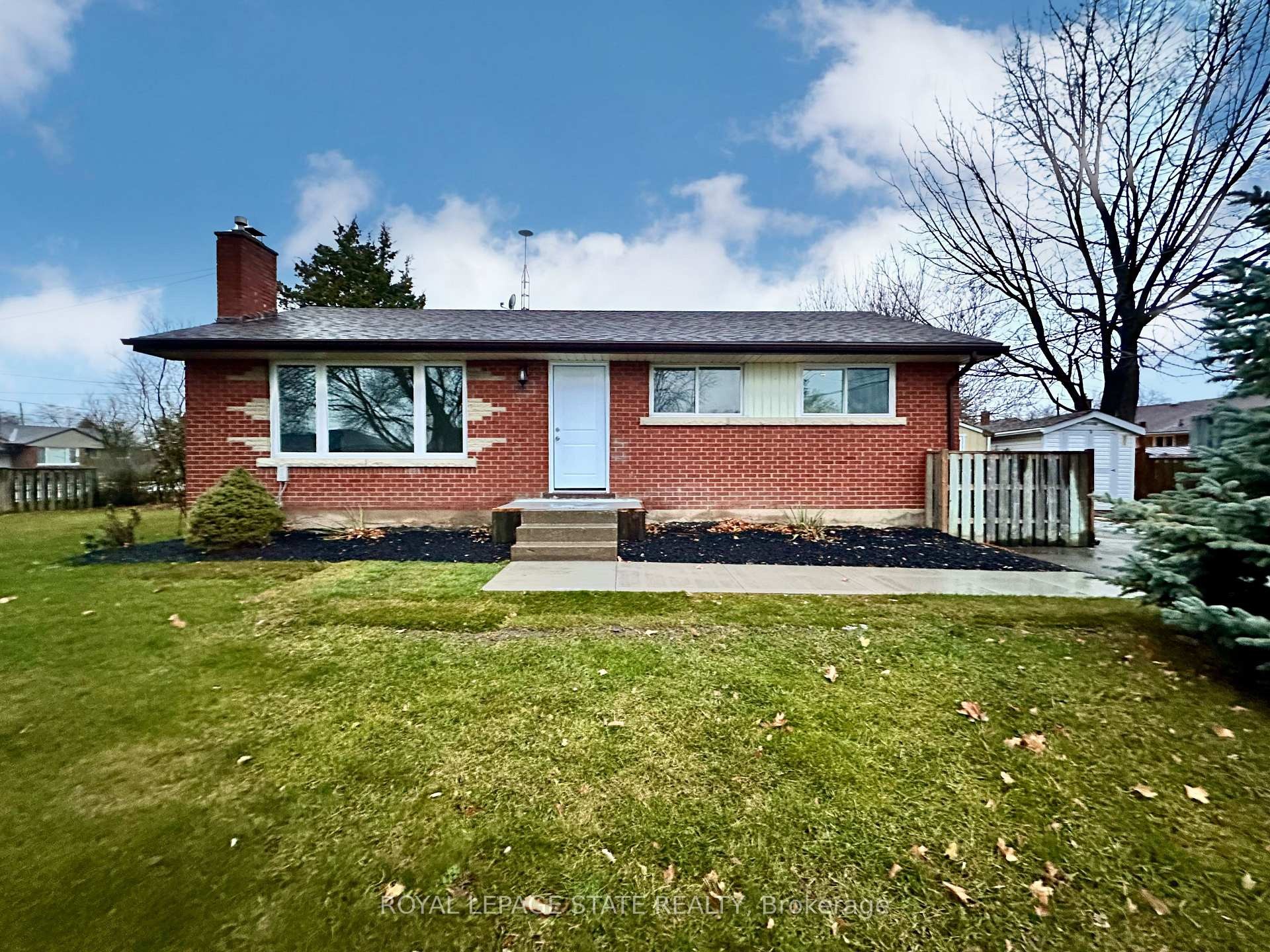 Lower-10 Glenellen Drive, St. Catharines, ON - Outdoor