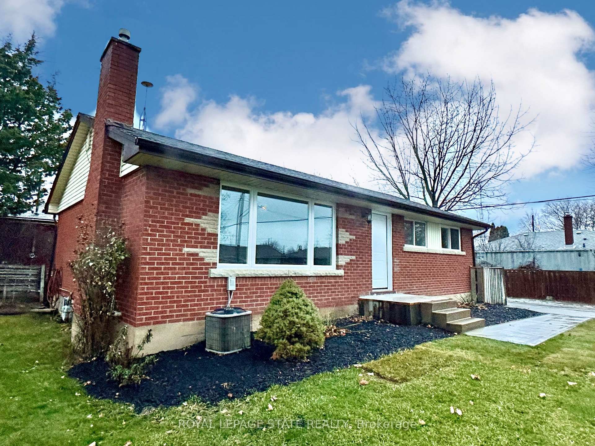 Lower-10 Glenellen Drive, St. Catharines, ON - Outdoor