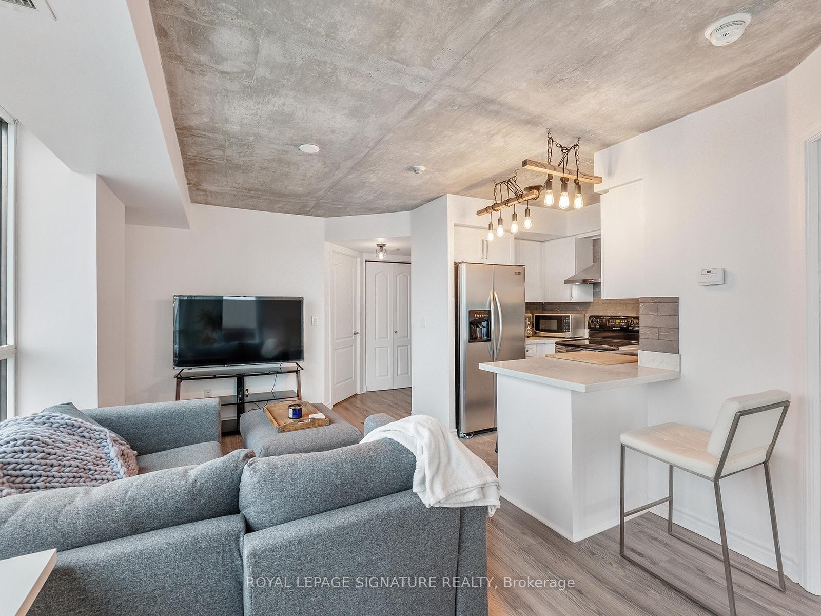 2307-17 Barberry Place, Toronto, ON - Indoor