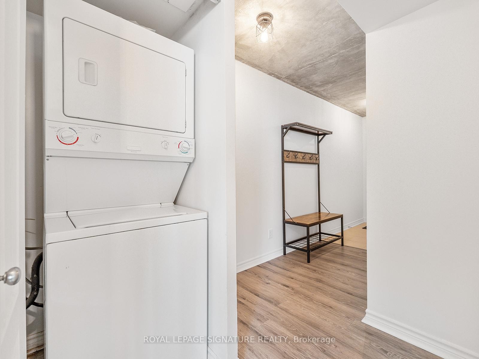 2307-17 Barberry Place, Toronto, ON - Indoor Photo Showing Laundry Room
