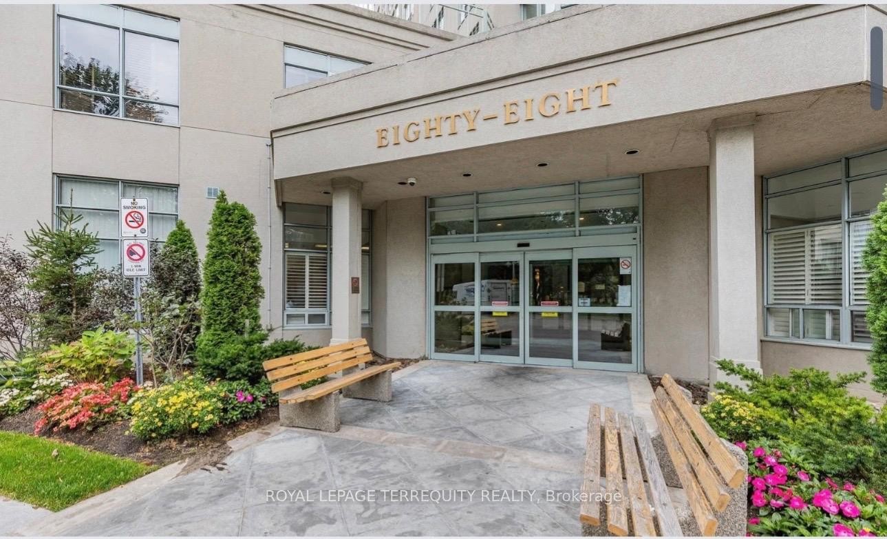 316-88 Corporate Drive, Toronto, ON - Outdoor
